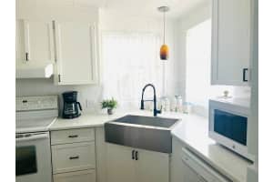 33 BOBCAT TRAIL, WILDWOOD, FL 34785 - MLS#MFRG5111414