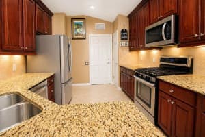 516 LAGO LOOP, DAVENPORT, FL 33837 - MLS#MFRG5111436
