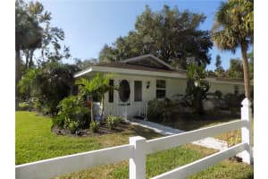 1485 MORNINGSIDE DRIVE, MOUNT DORA, FL 32757 - MLS#MFRG5111612
