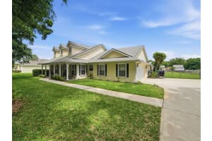 7817 LAUREL VIEW DRIVE, MOUNT DORA, FL 32757 - MLS#MFRG5111652