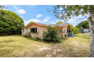 2 CLEAR PLACE, OCALA, FL 34472 - MLS#MFRG5111658