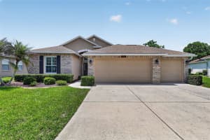 8041 SAINT JAMES WAY, MOUNT DORA, FL 32757 - MLS#MFRG5111735