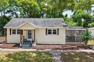 5537 Lake St, MOUNT DORA