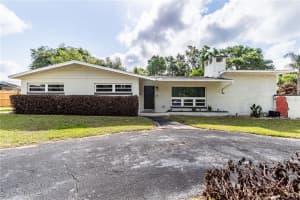 210 Donna St, TAVARES