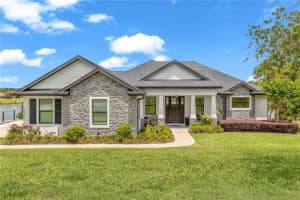 36751 Barrington Dr, EUSTIS