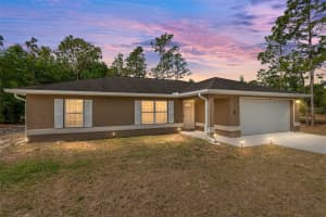 2 Hemlock Loop Dr, OCALA