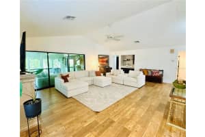 631 SAND LAKE COURT, MOUNT DORA, FL 32757 - MLS#MFRG5111931