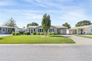 1114 Paradise Dr, LADY LAKE