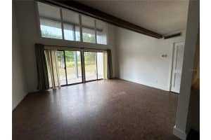2010 CORNER LAKE DRIVE, HAINES CITY, FL 33844 - MLS#MFRG5111990
