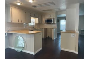 52 N BOBWHITE RD, WILDWOOD, FL 34785 - MLS#MFRG5112012