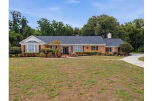 1017 Shore Acres Dr, LEESBURG