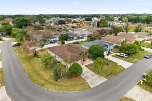 329 LAKE DAISY LOOP, WINTER HAVEN, FL 33884 - MLS#MFRG5112198