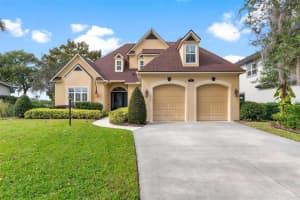1641 EDGEWATER DRIVE, MOUNT DORA, FL 32757 - MLS#MFRG5112267
