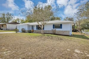 606 THIRD AVENUE, LADY LAKE, FL 32159 - MLS#MFRG5112535