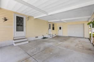 1616 BAYHILL DRIVE, LADY LAKE, FL 32159 - MLS#MFRG5112561