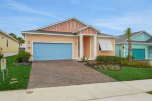 1002 FIESTA KEY CIRCLE, LADY LAKE, FL 32159 - MLS#MFRG5112596