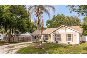 40140 PALM STREET, LADY LAKE, FL 32159 - MLS#MFRG5112736