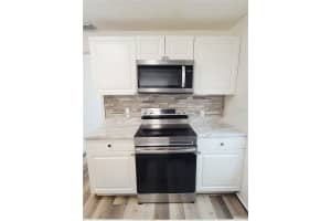 MLS# MFRG5112860, St Petersburg, Florida 33713
