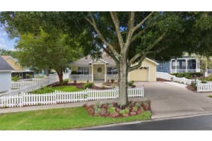 1622 LAUREL WAY, TAVARES, FL 32778 - MLS#MFRG5112888