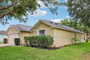 4181 WALTHAM FOREST DRIVE, TAVARES, FL 32778 - MLS#MFRG5112983