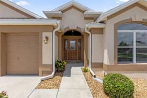 897 FOLKSTONE WAY, THE VILLAGES, FL 32162 - MLS#MFRG5113039