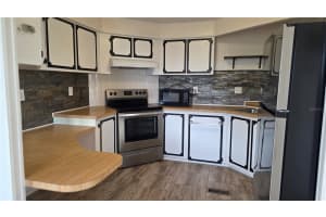 1203 APACHE CIRCLE, TAVARES, FL 32778 - MLS#MFRG5113193