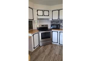 1203 APACHE CIRCLE, TAVARES, FL 32778 - MLS#MFRG5113193