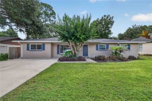 27638 LISA DRIVE, TAVARES, FL 32778 - MLS#MFRG5113419
