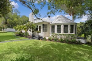 306 CLAYTON STREET, MOUNT DORA, FL 32757 - MLS#MFRG5113517