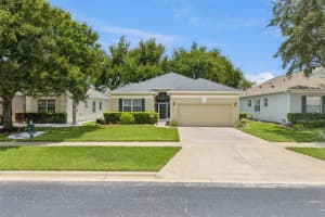 2294 Caledonian St, CLERMONT