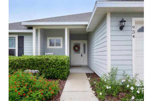 934 NW 255 Way, Newberry, FL 32669, Sold 08/25/17