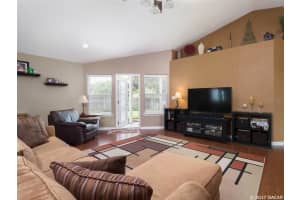 934 NW 255 Way, Newberry, FL 32669, Sold 08/25/17