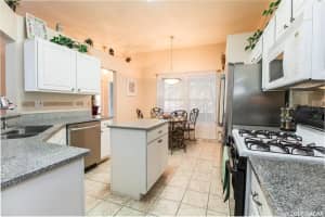 11616 NW 16th Ln, Gainesville, FL 32606, Sold 10/06/17