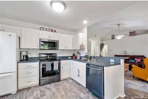 992 NW 256th Dr, Newberry, FL 32669, Sold 09/13/19