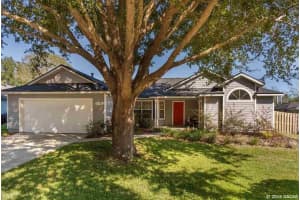 1017 NW 87th Way, Gainesville, FL 32606, Sold 01/03/20