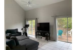 8606 NW 35th Ln, Gainesville, FL 32606, Sold 02/10/20