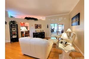 8518 SW 21st Ln, Gainesville, FL 32607, Sold 06/26/20