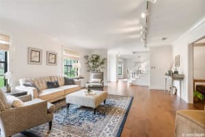 6726 SW 35th Dr, Gainesville, FL 32608, Sold 09/14/20