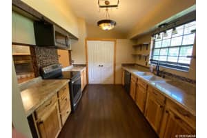10909 NW 35th Pl, Gainesville, FL 32606, Sold 11/03/20