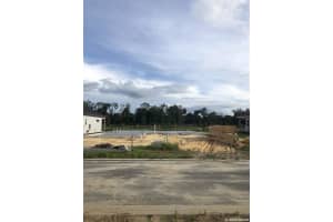 12325 SW 6th Pl, Newberry, FL 32669, Sold 03/12/21