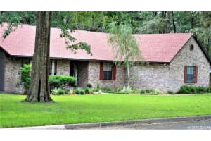 10217 SW 39th Pl, Gainesville, FL 32608, Sold 11/30/20