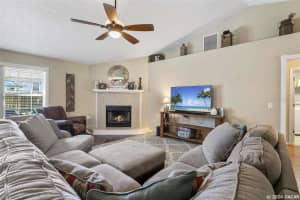 25137 NW 9th Rd, Newberry, FL 32669, Sold 11/06/20