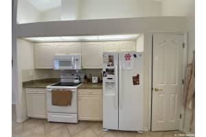 10635 NW 9th Rd, Gainesville, FL 32606, Sold 11/30/20