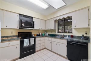 3937 NW 84th Pl, Gainesville, FL 32653, Sold 01/08/21