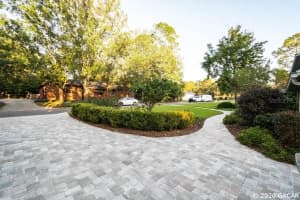 5556 SW 37th Ln, Gainesville, FL 32608, Sold 02/19/21