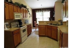 3111 NW 111th St, Gainesville, FL 32606, Sold 04/02/21