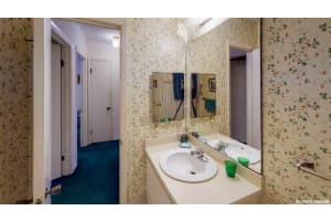 8533 Laurel Ln, Gainesville, FL 32653, Sold 04/09/21