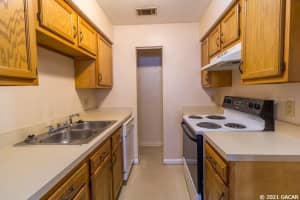 7011 SW 17th Pl, Gainesville, FL 32607, Sold 04/09/21