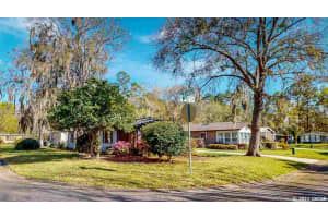 8497 Palmetto Cir, Gainesville, FL 32653, Sold 05/27/21
