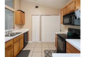 8824 NW 35th Pl, Gainesville, FL 32606, Sold 05/12/21
